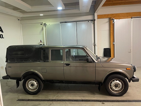 Lada Niva 11 of 12