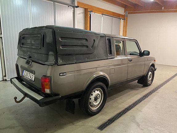 Lada Niva 10 of 12