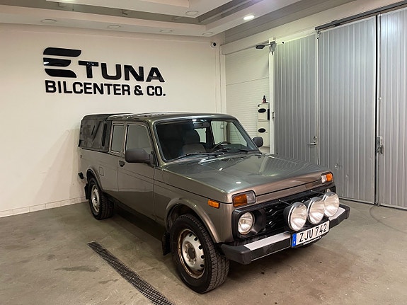 Lada Niva 3 of 12