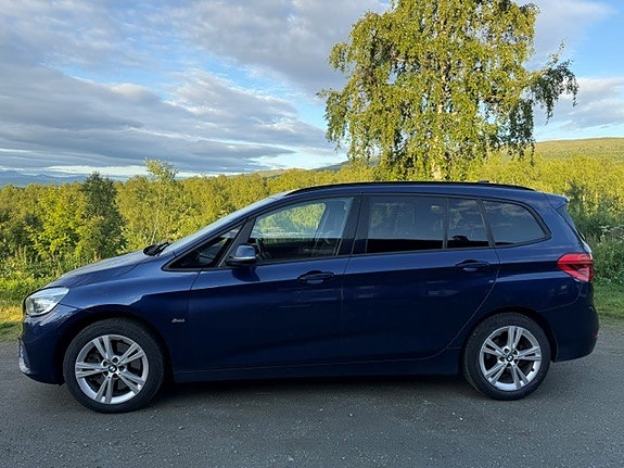 BMW 220d 2 of 15