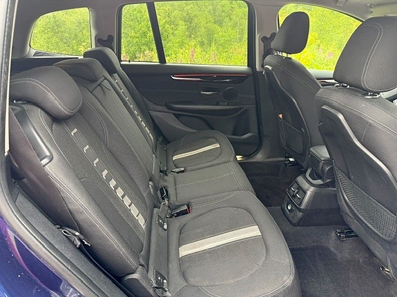 BMW 220d 9 of 15