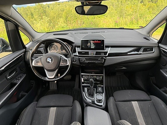 BMW 220d 12 of 15