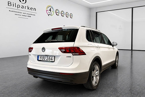 Volkswagen Tiguan 2 of 20