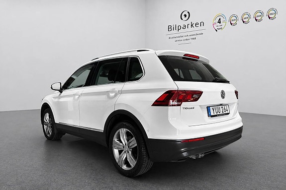 Volkswagen Tiguan 3 of 20