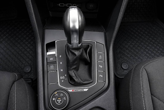 Volkswagen Tiguan 16 of 20
