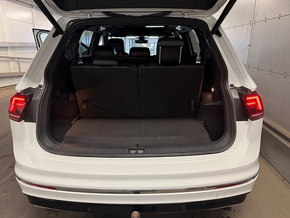 Volkswagen Tiguan Allspace 8 of 21