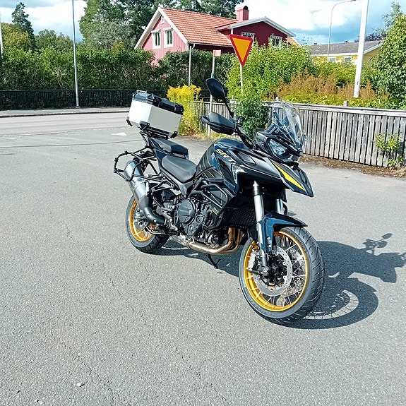 QJ Motor SRT900SX Inkl. väskpaket 2 of 8
