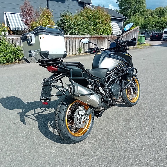 QJ Motor SRT900SX Inkl. väskpaket 4 of 8