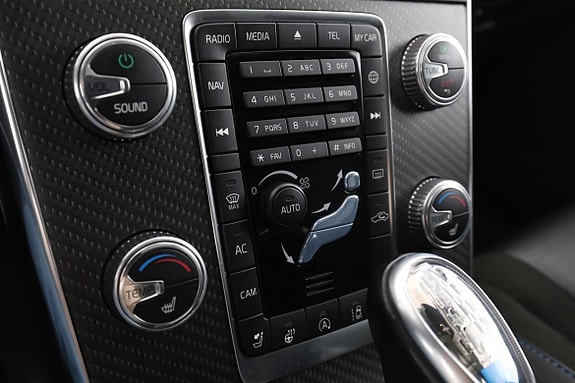 Volvo V60 26 of 30