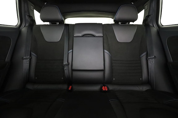 Volvo V60 16 of 30
