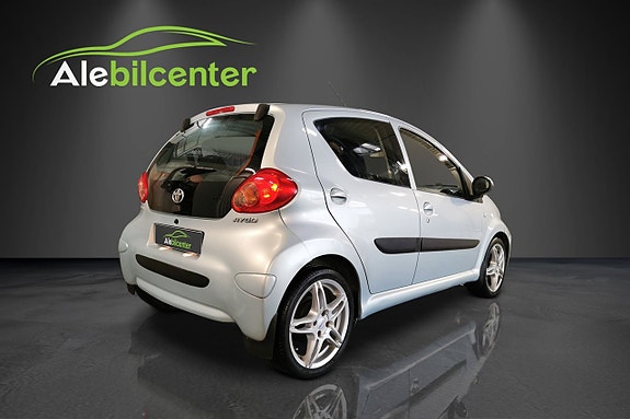 Toyota Aygo 5 of 11