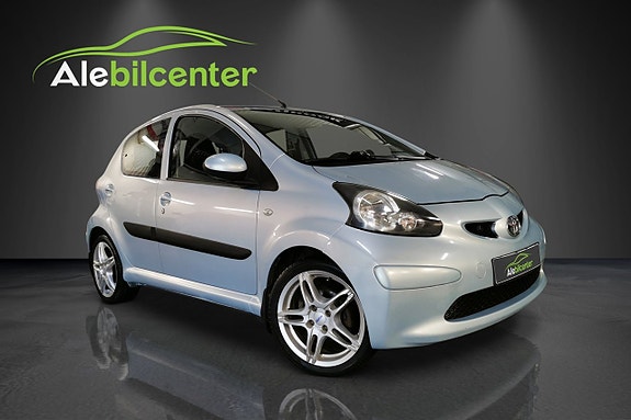 Toyota Aygo 2 of 11