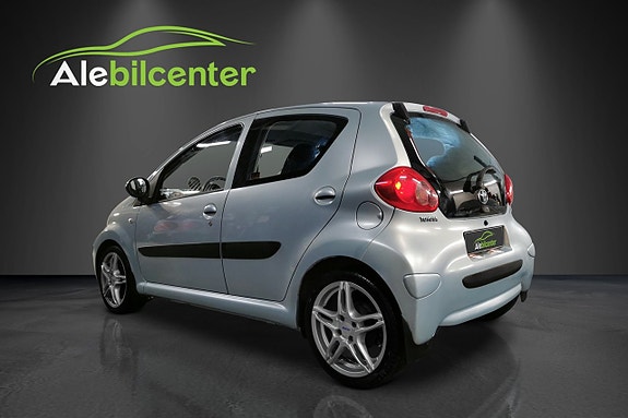 Toyota Aygo 4 of 11