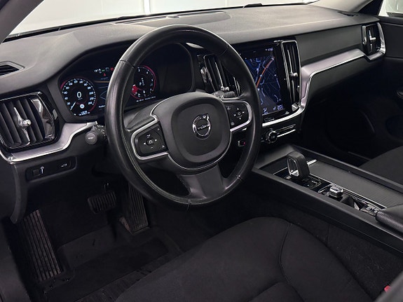 Volvo V60 8 of 21
