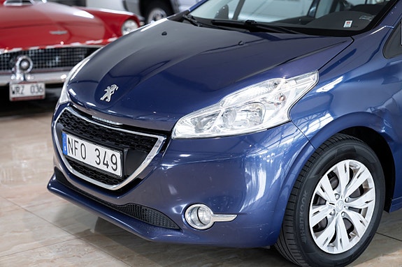 Peugeot 208 4 of 30