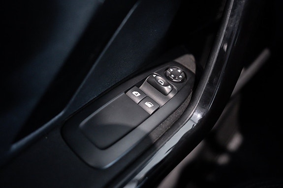 Peugeot 208 28 of 30