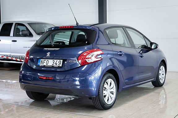 Peugeot 208 9 of 30