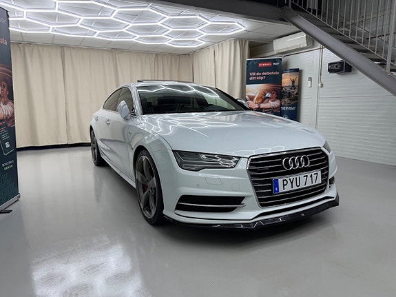 Audi A7 3 of 30