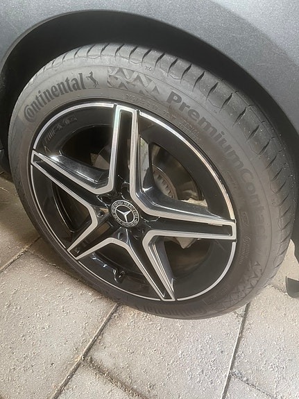 Mercedes-Benz E220 d 6 of 8