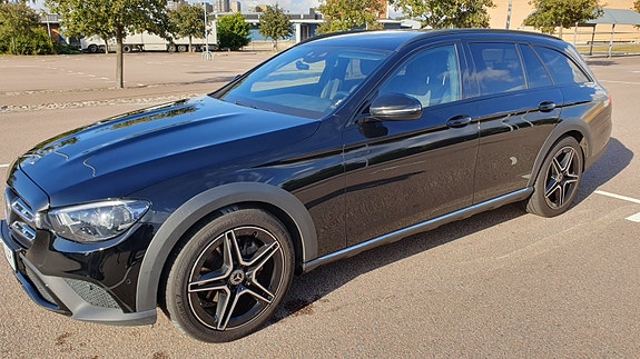 Mercedes-Benz E220 d 4 of 5
