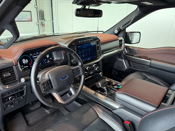 Ford F-150 11 of 16