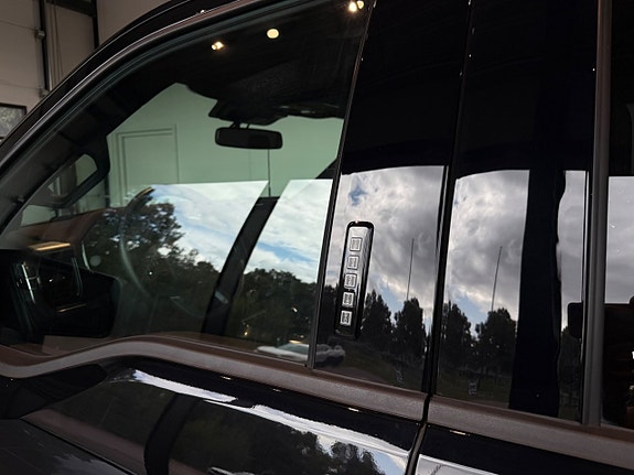 Ford F-150 7 of 16