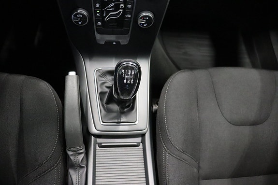 Volvo V40 21 of 24