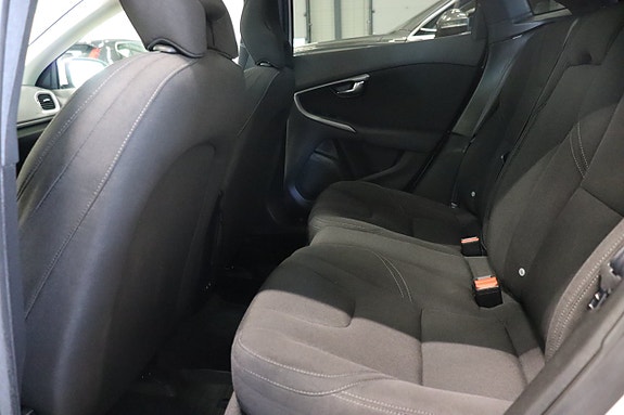 Volvo V40 9 of 24