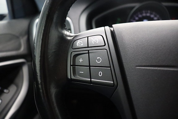 Volvo V40 14 of 24