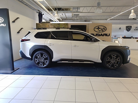 Subaru E-Outback 2 of 9