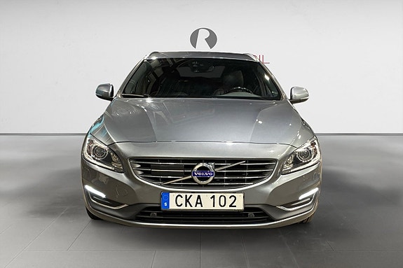 Volvo V60 10 of 17