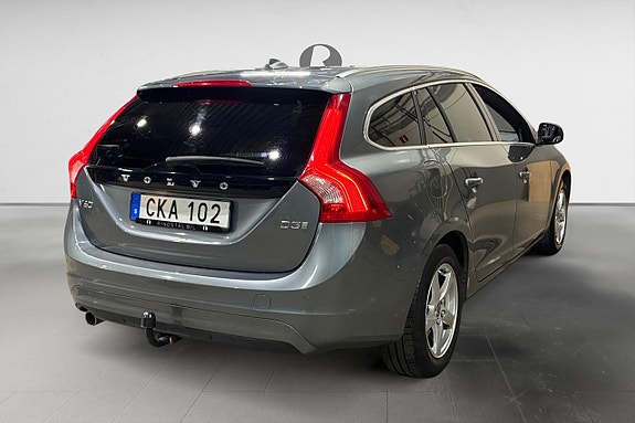 Volvo V60 7 of 17