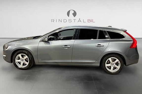 Volvo V60 4 of 17