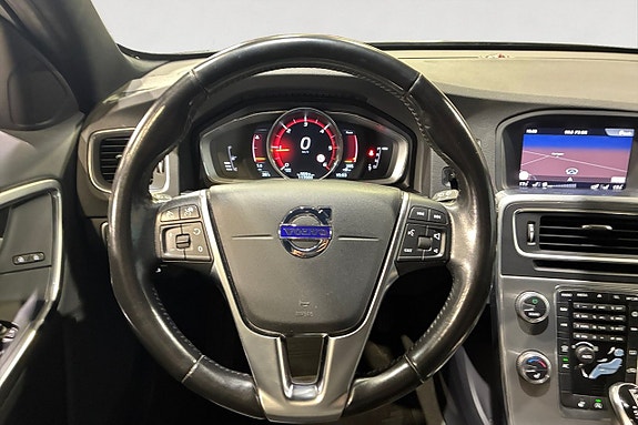 Volvo V60 13 of 17