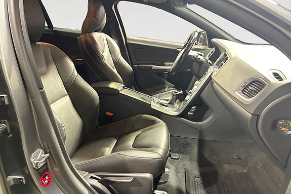 Volvo V60 15 of 17