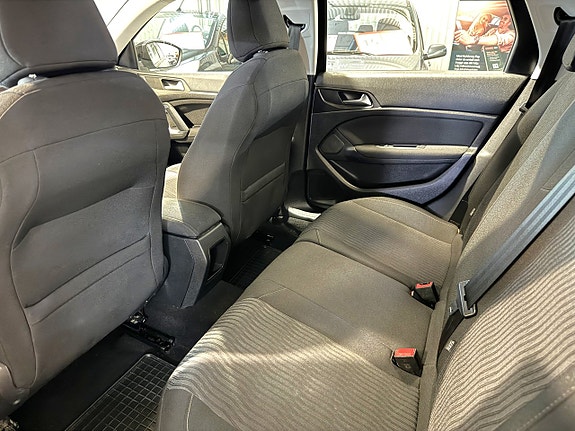 Peugeot 308 SW 9 of 12