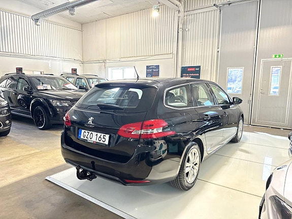 Peugeot 308 SW 6 of 12