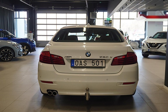 BMW 520d 6 of 14
