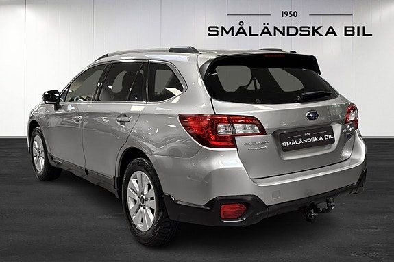 Subaru Outback 3 of 16