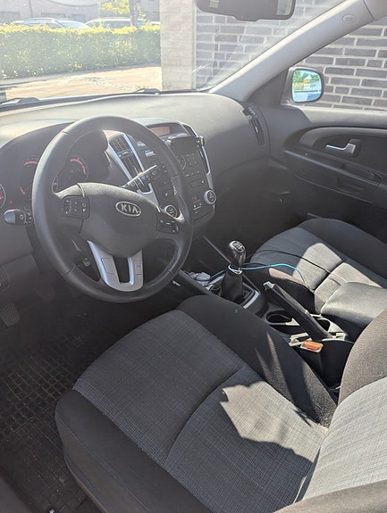 Kia Ceed 4 of 4