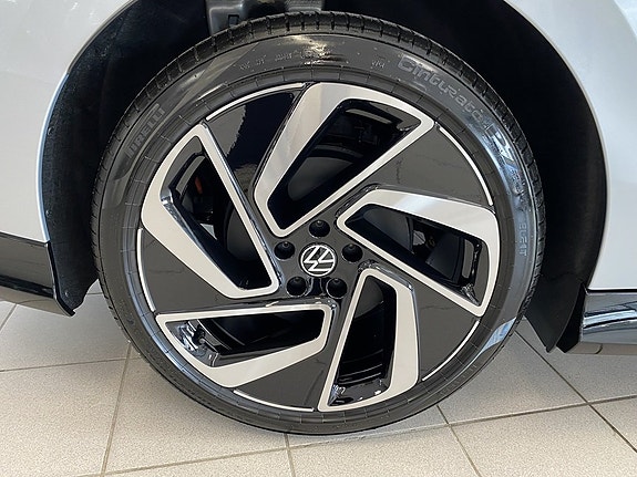 Volkswagen ID.7 17 of 18