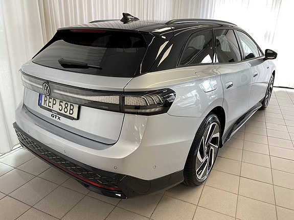 Volkswagen ID.7 3 of 18