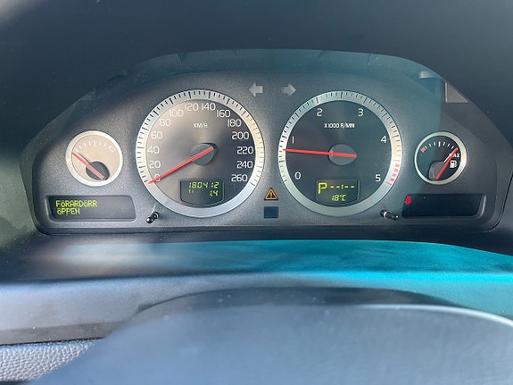 Volvo V70 11 of 12