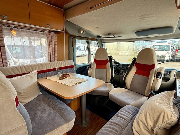 Bürstner Viseo I715 Queenbed - Solcell - Taksäng - B-kort - 3500kg - 8 of 19