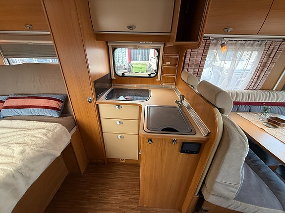 Bürstner Viseo I715 Queenbed - Solcell - Taksäng - B-kort - 3500kg - 14 of 19