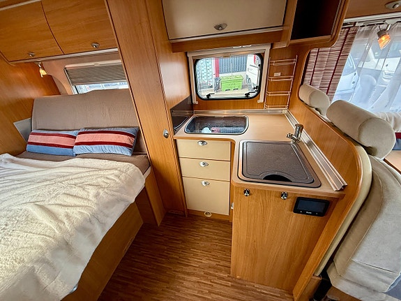 Bürstner Viseo I715 Queenbed - Solcell - Taksäng - B-kort - 3500kg - 13 of 19