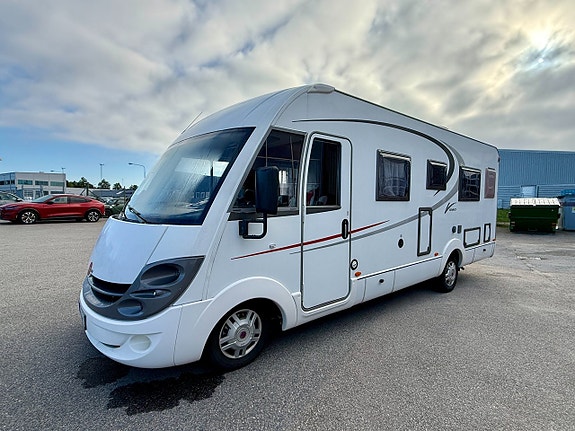 Bürstner Viseo I715 Queenbed - Solcell - Taksäng - B-kort - 3500kg - 7 of 19