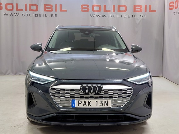 Audi Q8 3 of 18