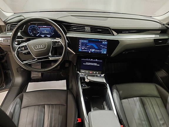 Audi Q8 10 of 18
