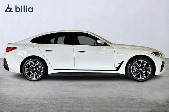 BMW i4 9 of 22
